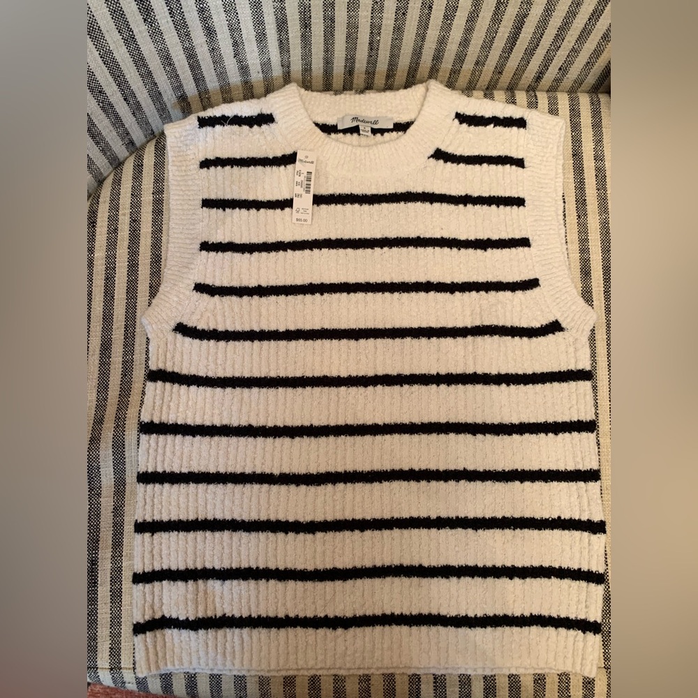 NWT Madewell Bouclé-Knit Sweater Tank Small S Striped White Navy - Picture 7 of 8